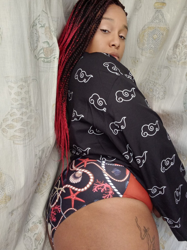 Laura♡ cover image