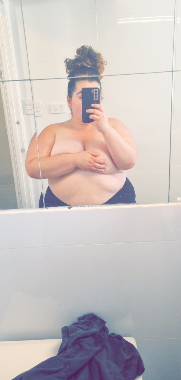 Chonky Goddess 😈 cover image