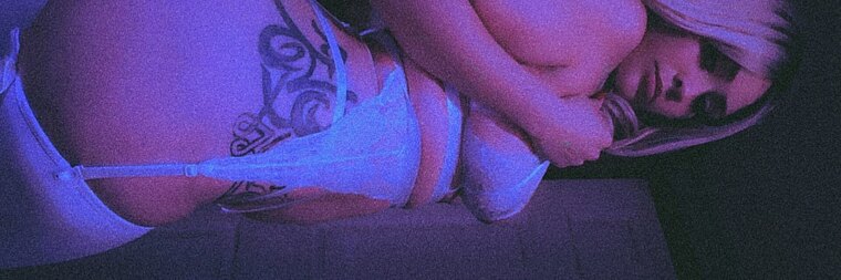 christina.luvvey cover image