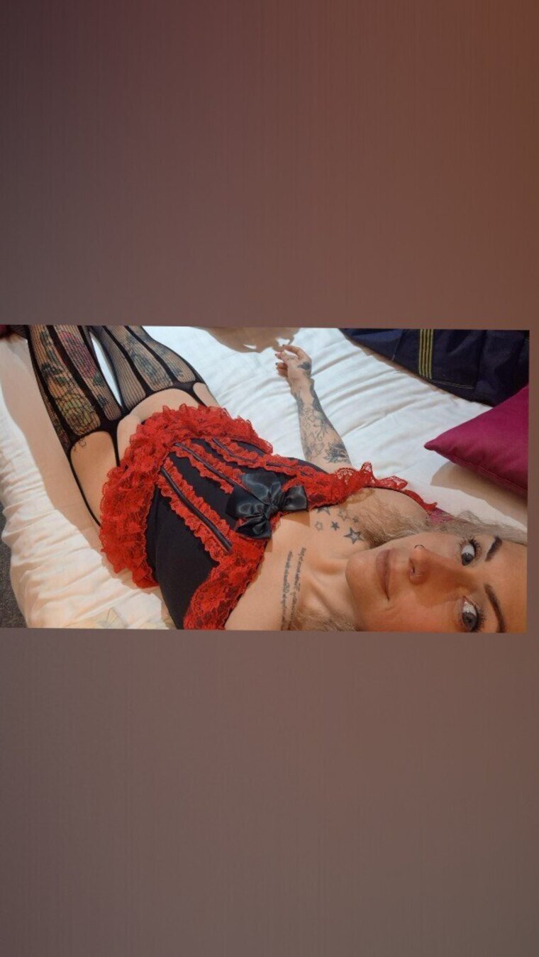 Christina Gaguilera π banner image