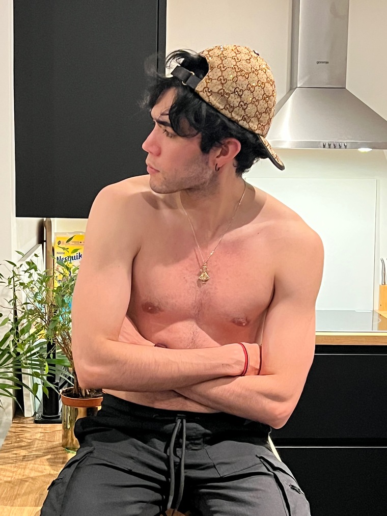 chucklongFR cover image