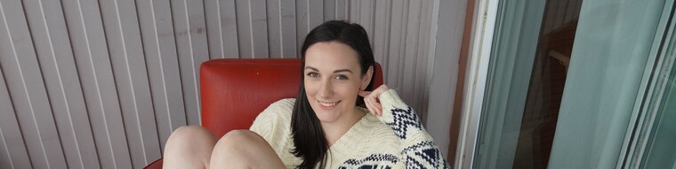 Clara Dee banner image