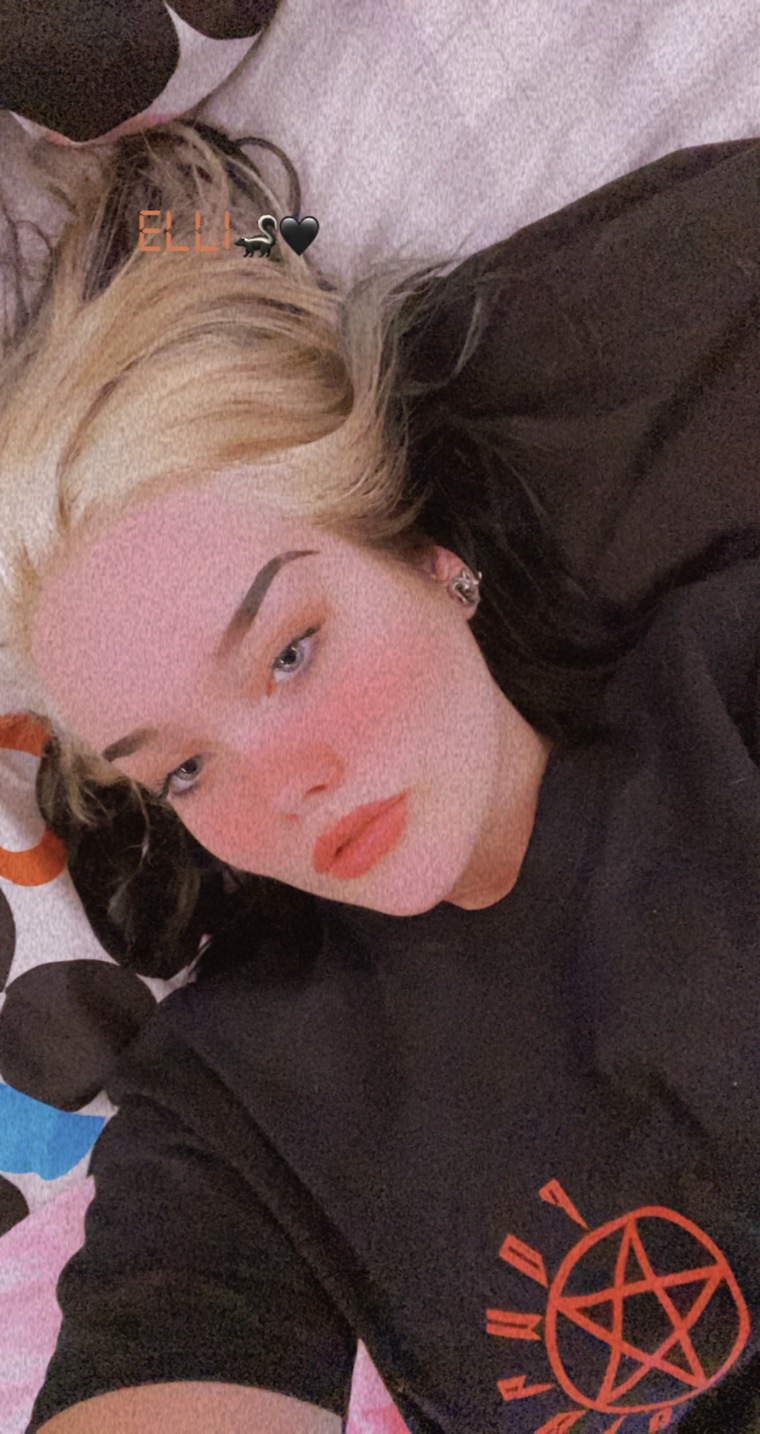 closet.emo banner image