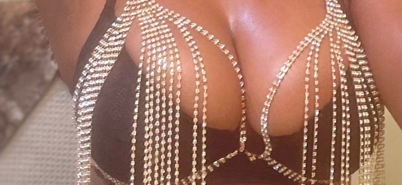 Coco Eclairè banner image