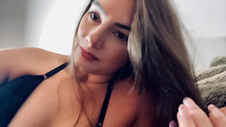 Coco Rose 🌹 cover image