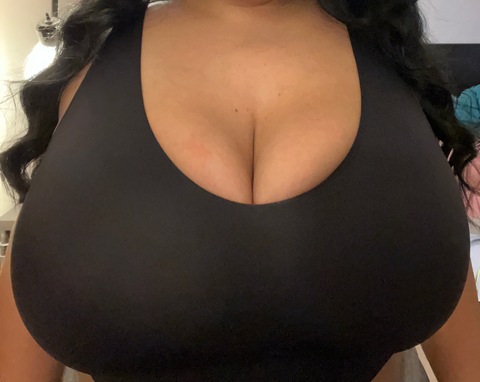 BustyMami cover image