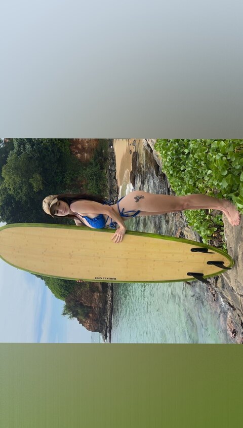 Coralie 💧 your titty GF cover image