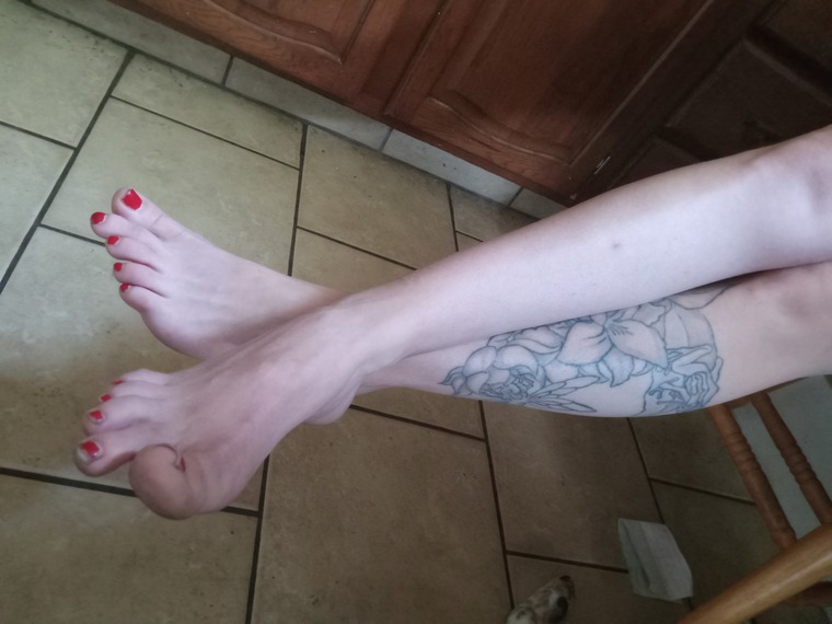 Sexy feet goddess cover image