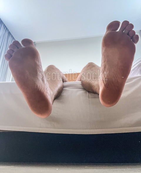 couple.sockz cover image