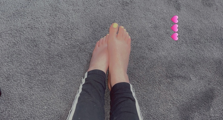 Tiny Toes ;) banner image
