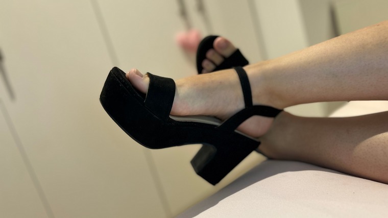 Cutie feet and hands πΈ | Hot feetpic π banner image