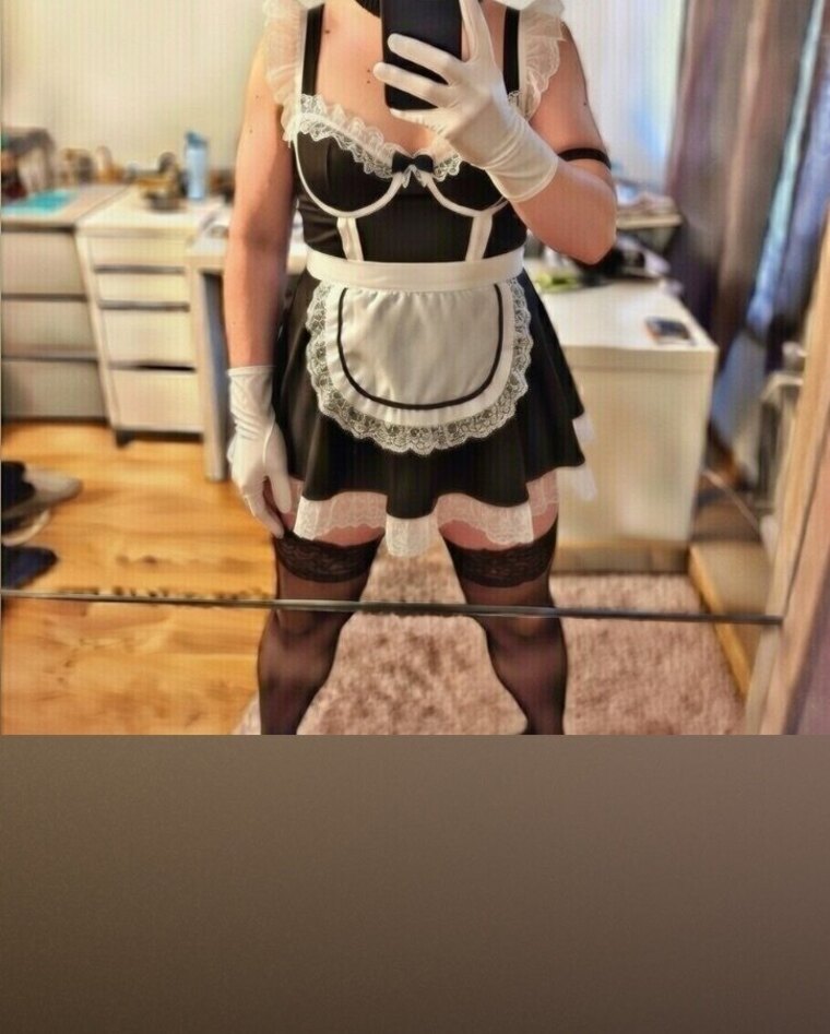 Ivyy Crossdresser cover image
