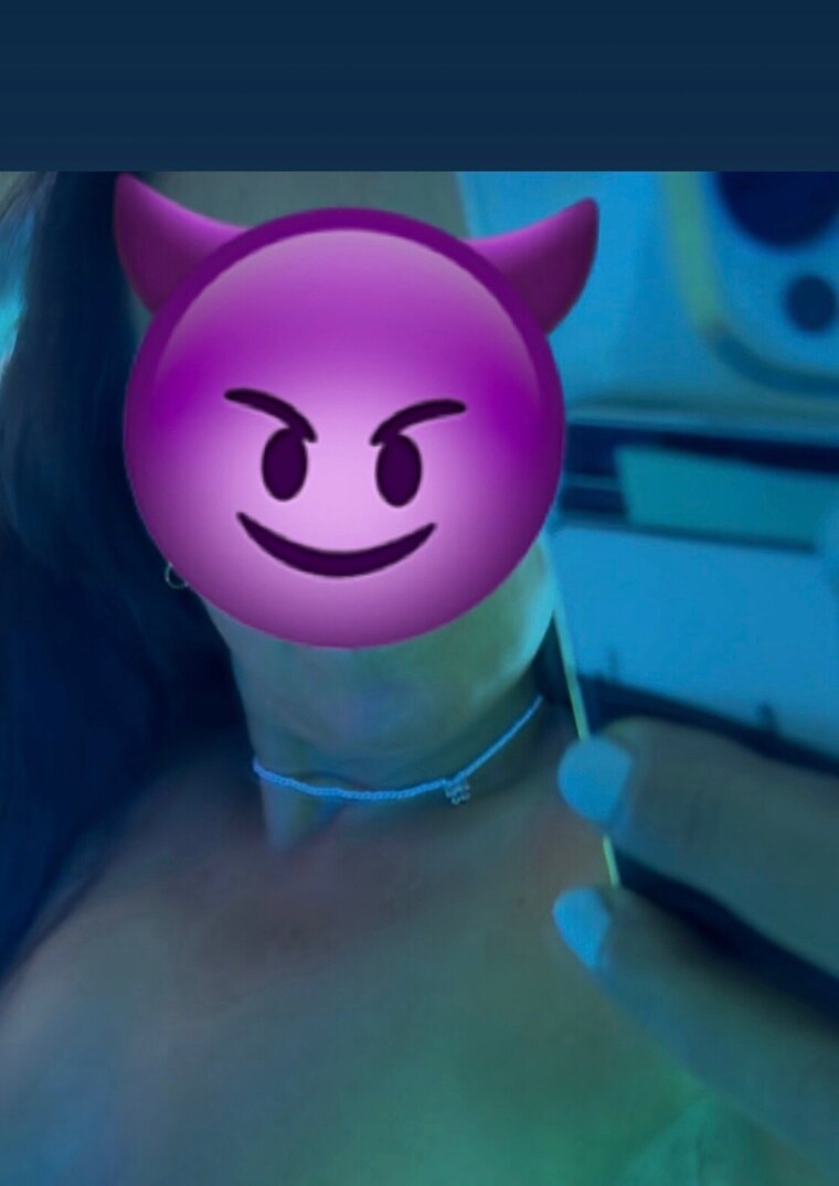 40+😈HOT Wife😈exhibitionist banner image
