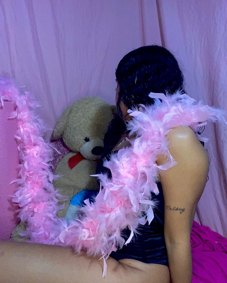 CurlyLatina banner image