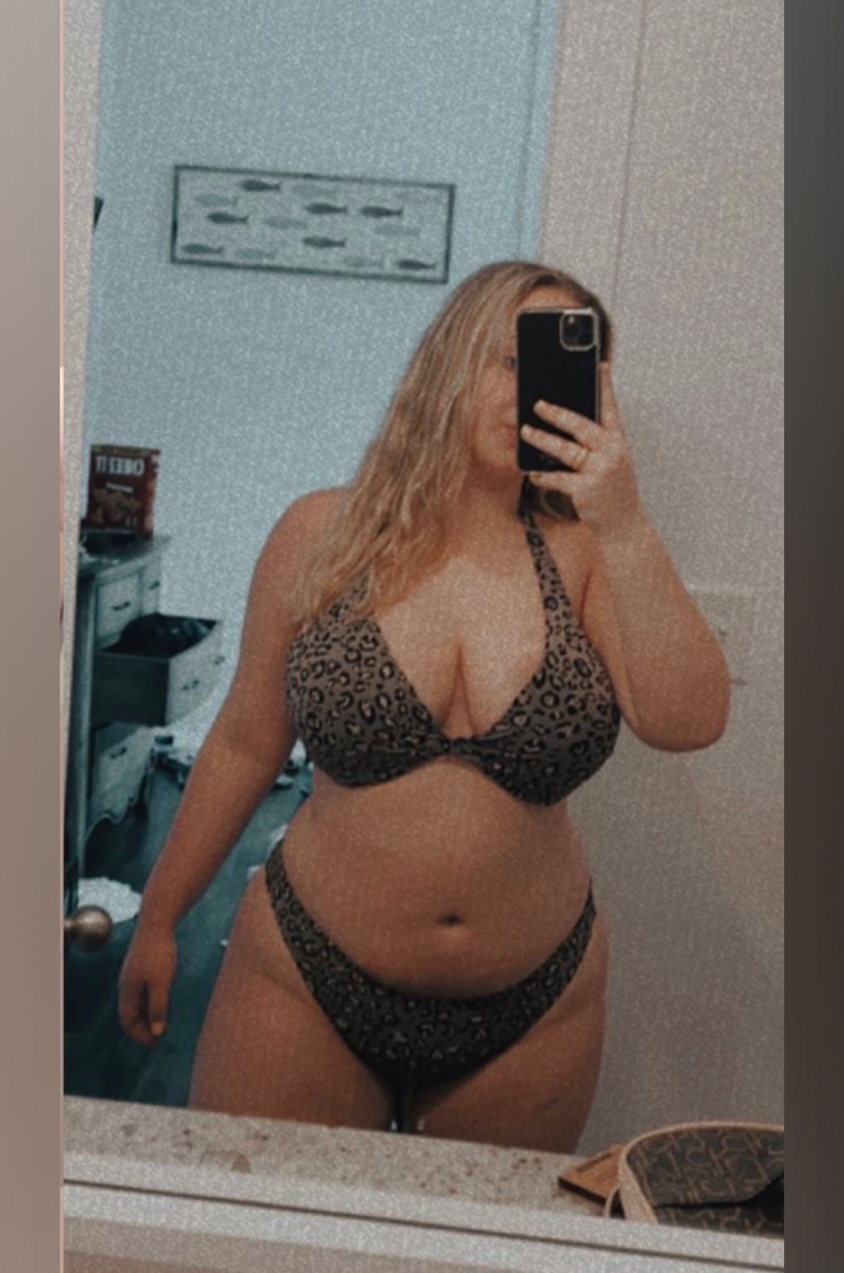 Curvy Blondie avatar