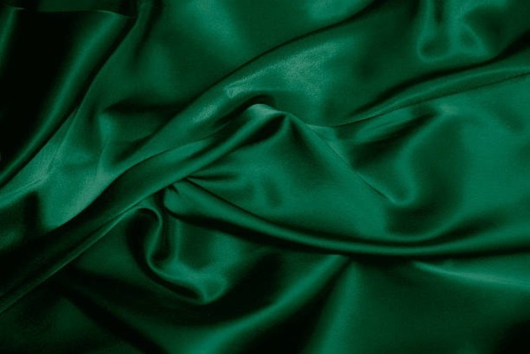 CurvyDeviant banner image