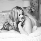 Curvygirl2000 avatar