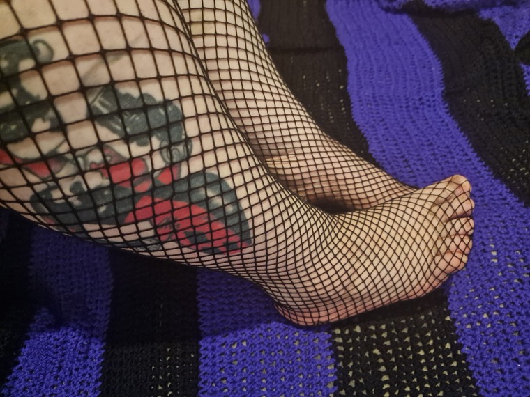 CurvyGothGirl cover image