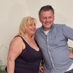 CurvyMom Couple avatar