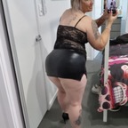 Curvy peach girl avatar