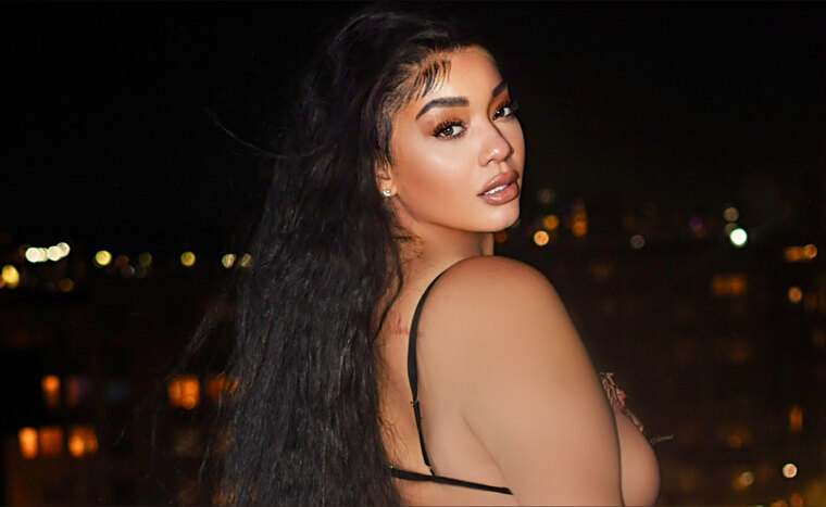 Shannon 🍑 — Face Time Me 📱 cover image