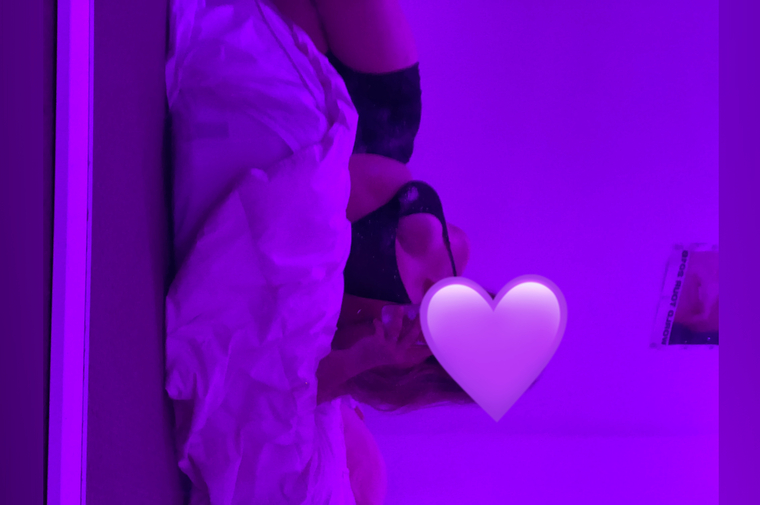Curvy Brunette banner image