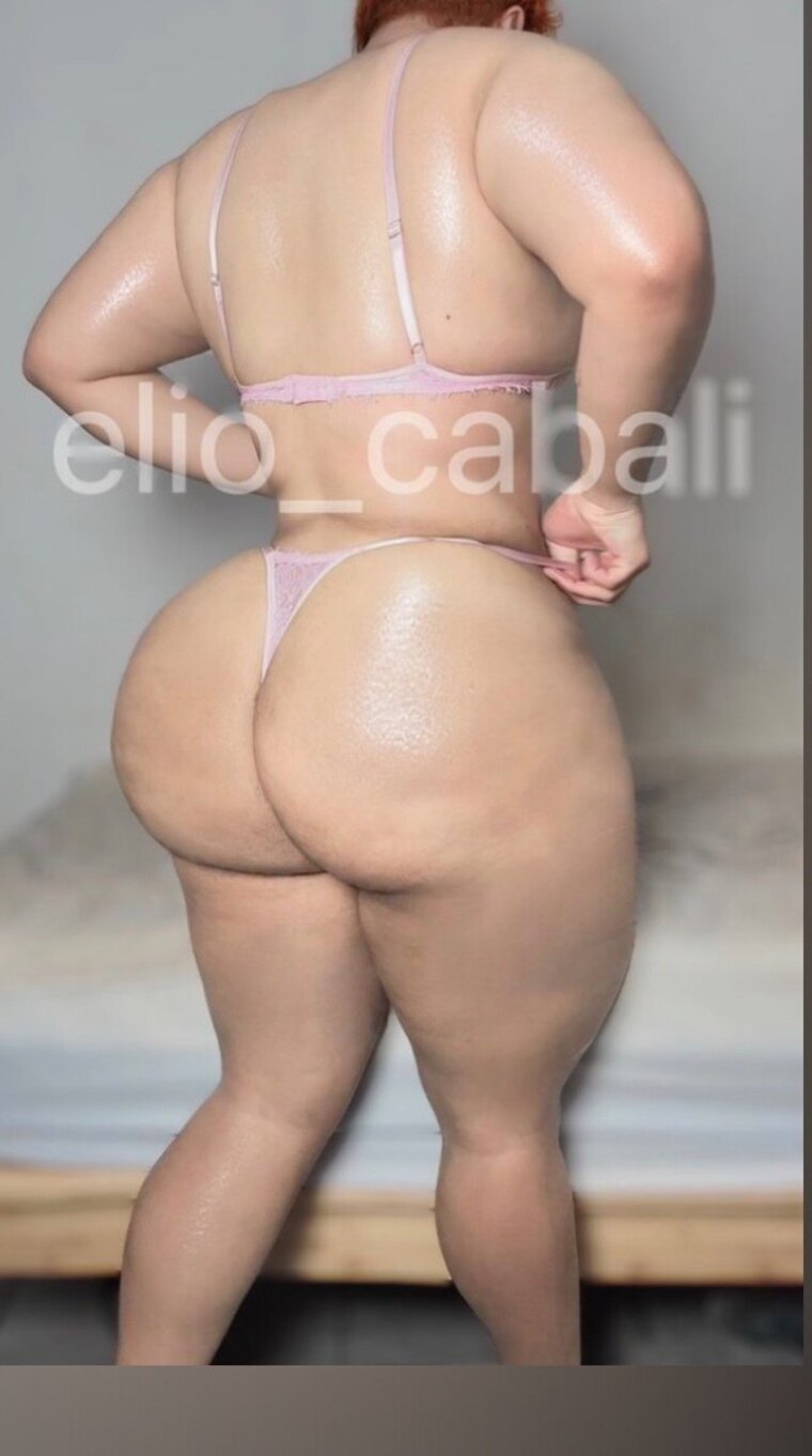 Curvyyyfemboyyy banner image