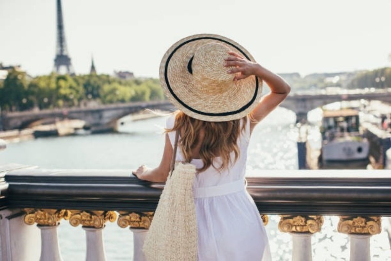 Cutefrenchyfeets banner image