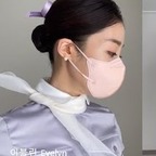 Evelyn 이블린 avatar