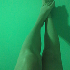 Cute feet (and more) of a woman - foot avatar