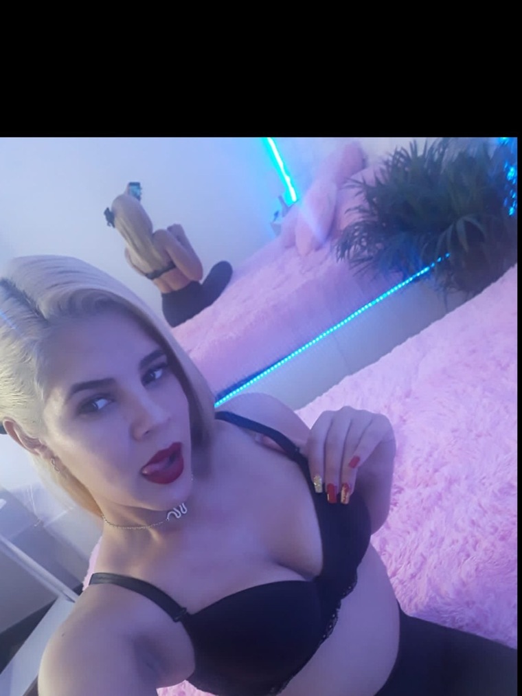 Reinavip💋🥂 cover image