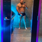 Daddy-nextdoor avatar