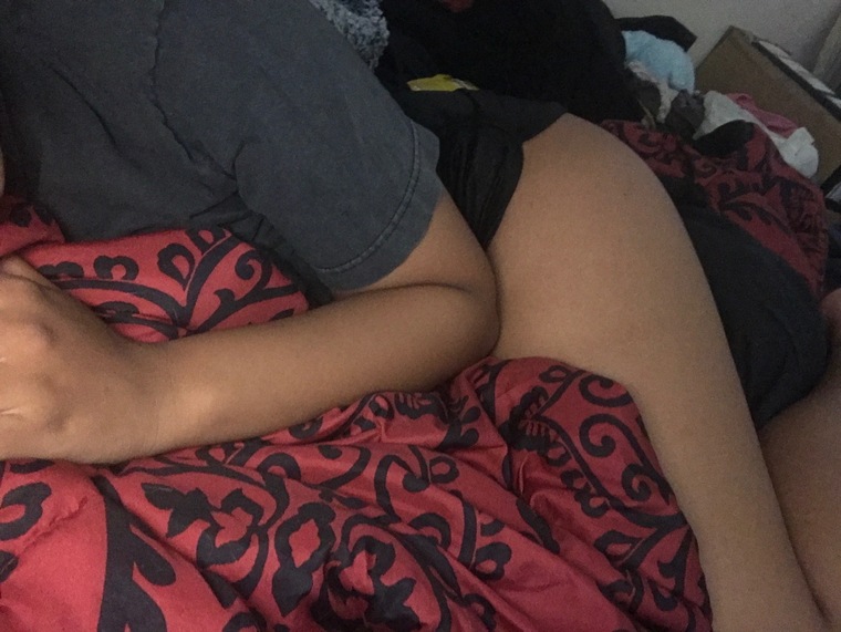 DailyDoseOfThighs cover image