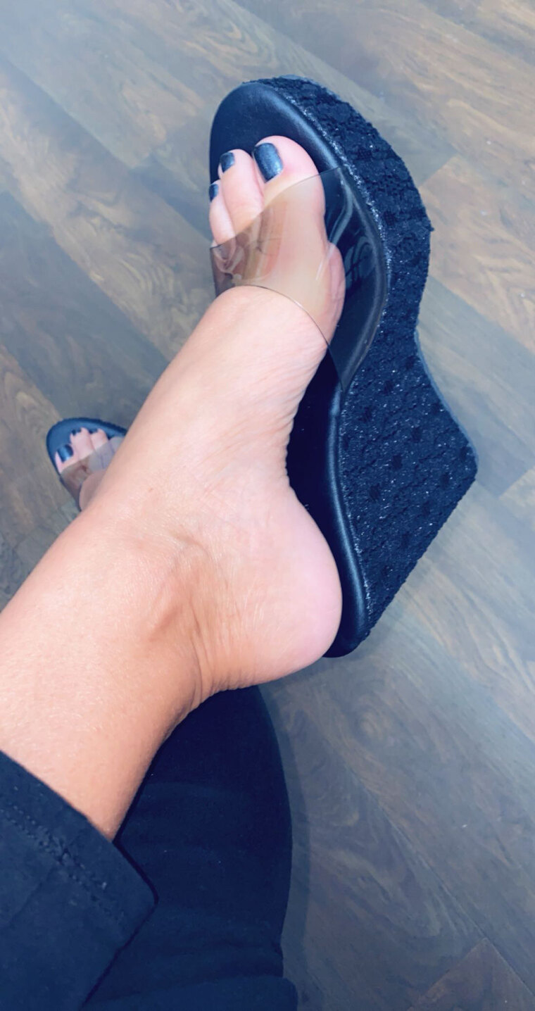 Daintysoles cover image