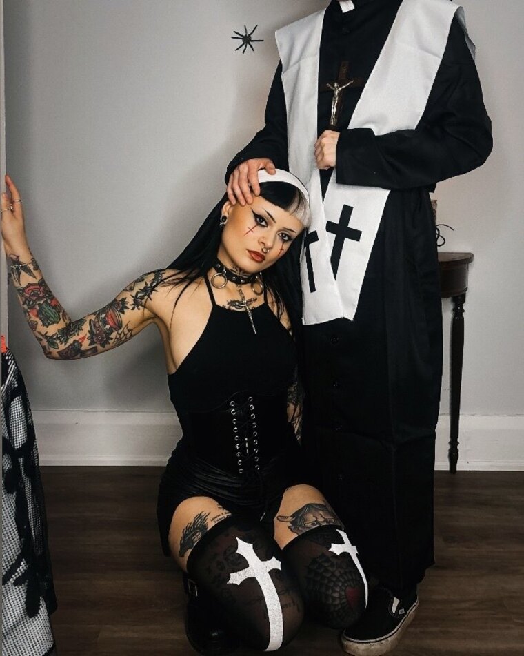 DOLLY 🖤 cover image