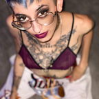 skinny Gotica Damii avatar