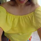 Elly Nash’s long tongue👀( . )( . ) avatar
