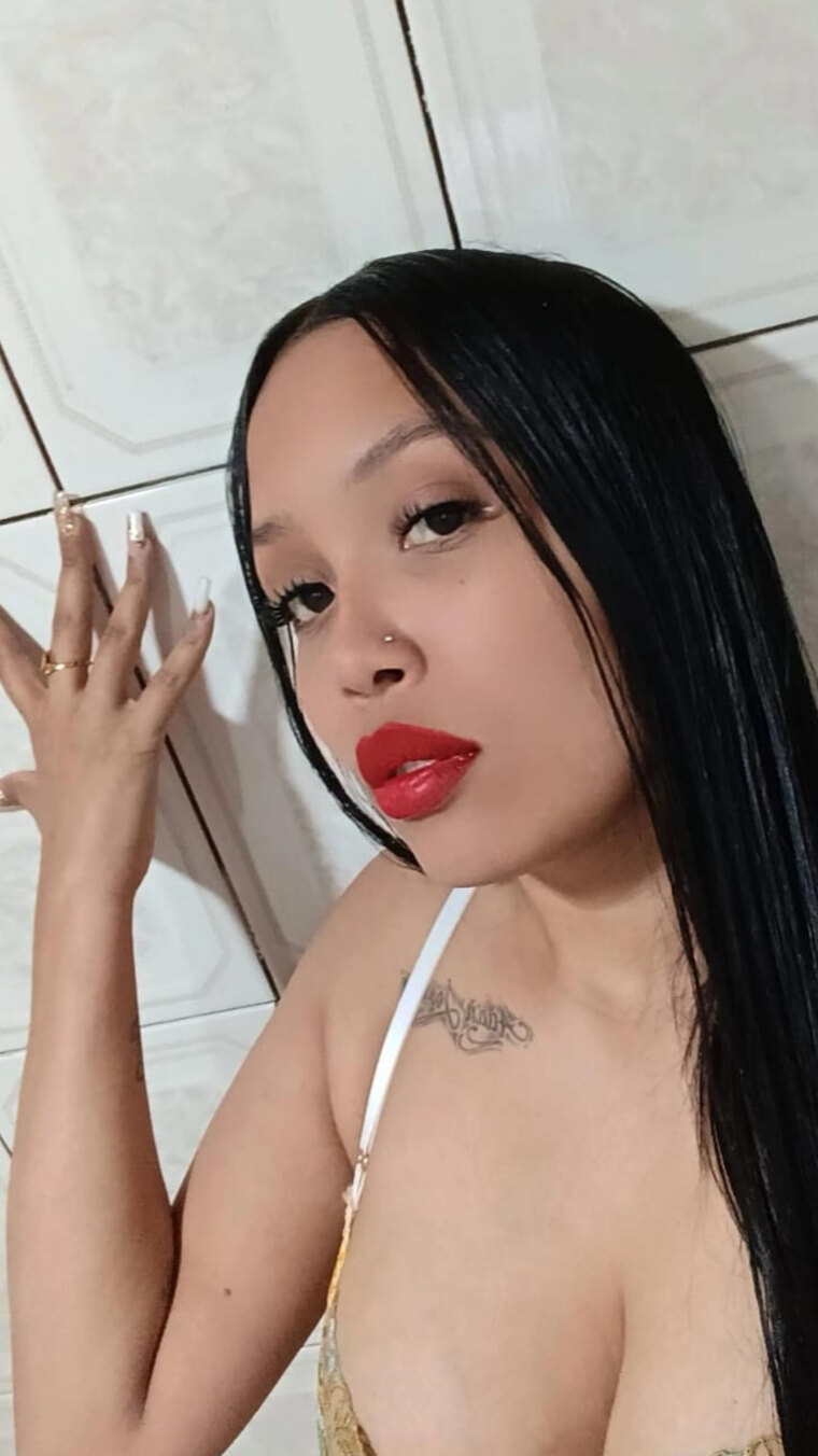 Dani Moreno🐰🫦 banner image