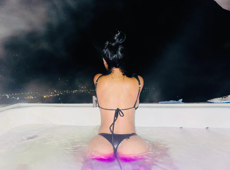 darling_hot banner image