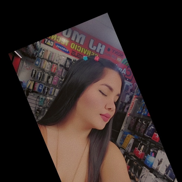 Daya Zambrano banner image