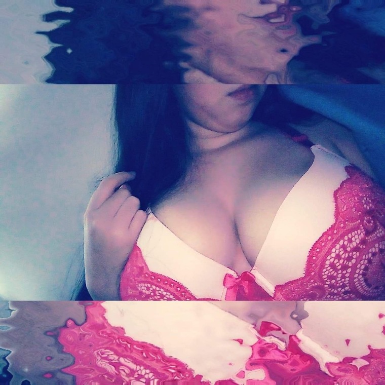 Debora Moutinho banner image