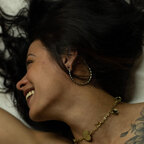 Débora Martins avatar
