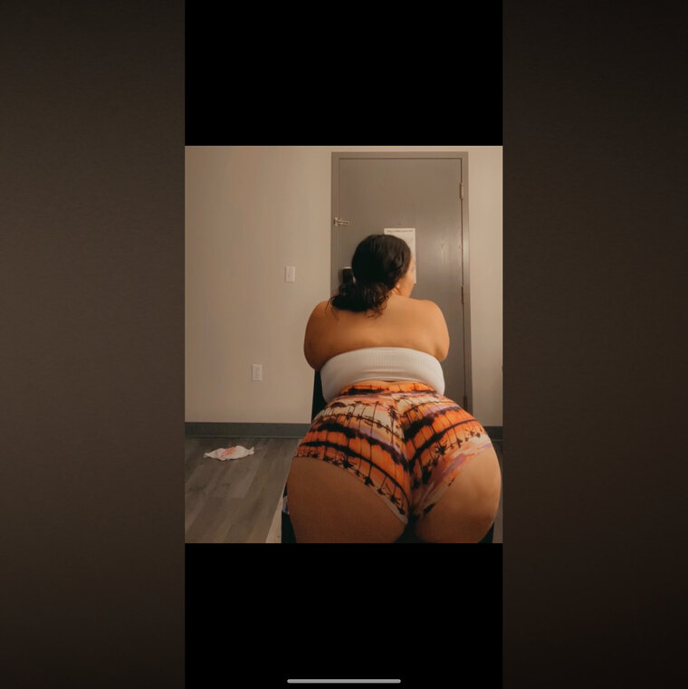 PoundCake🍑 cover image