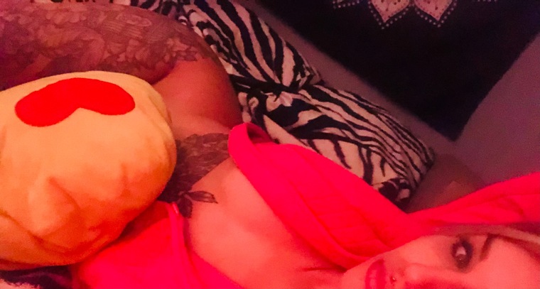 DelilahWings banner image