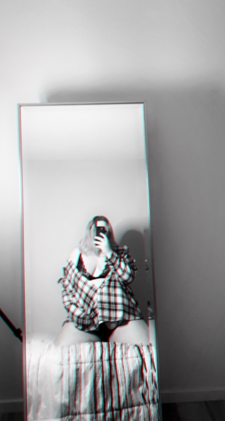 deliliah_xoxo cover image