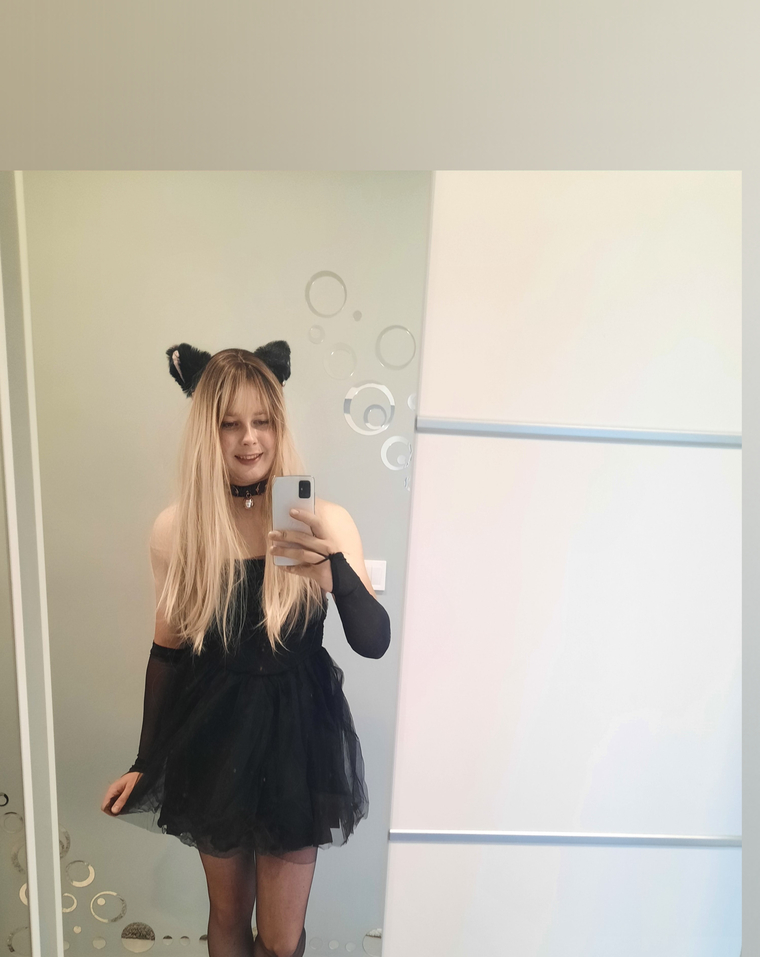 Kíra cover image