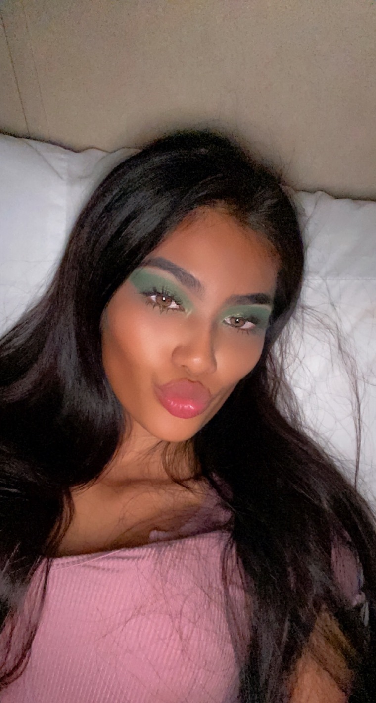 Mamiana 😘 cover image