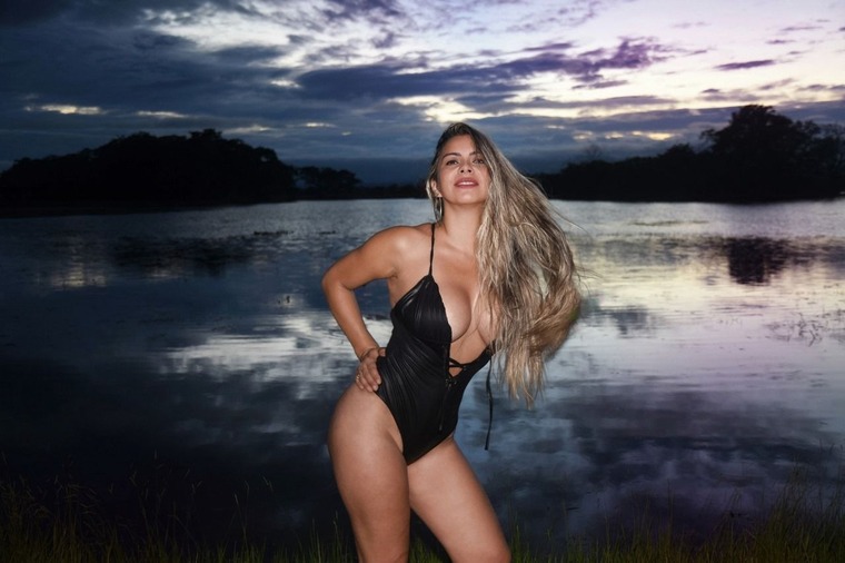 Carolina Ruiz Velasco cover image