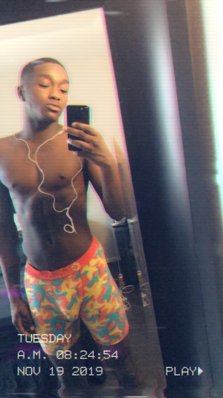 Deshon_Gucci banner image