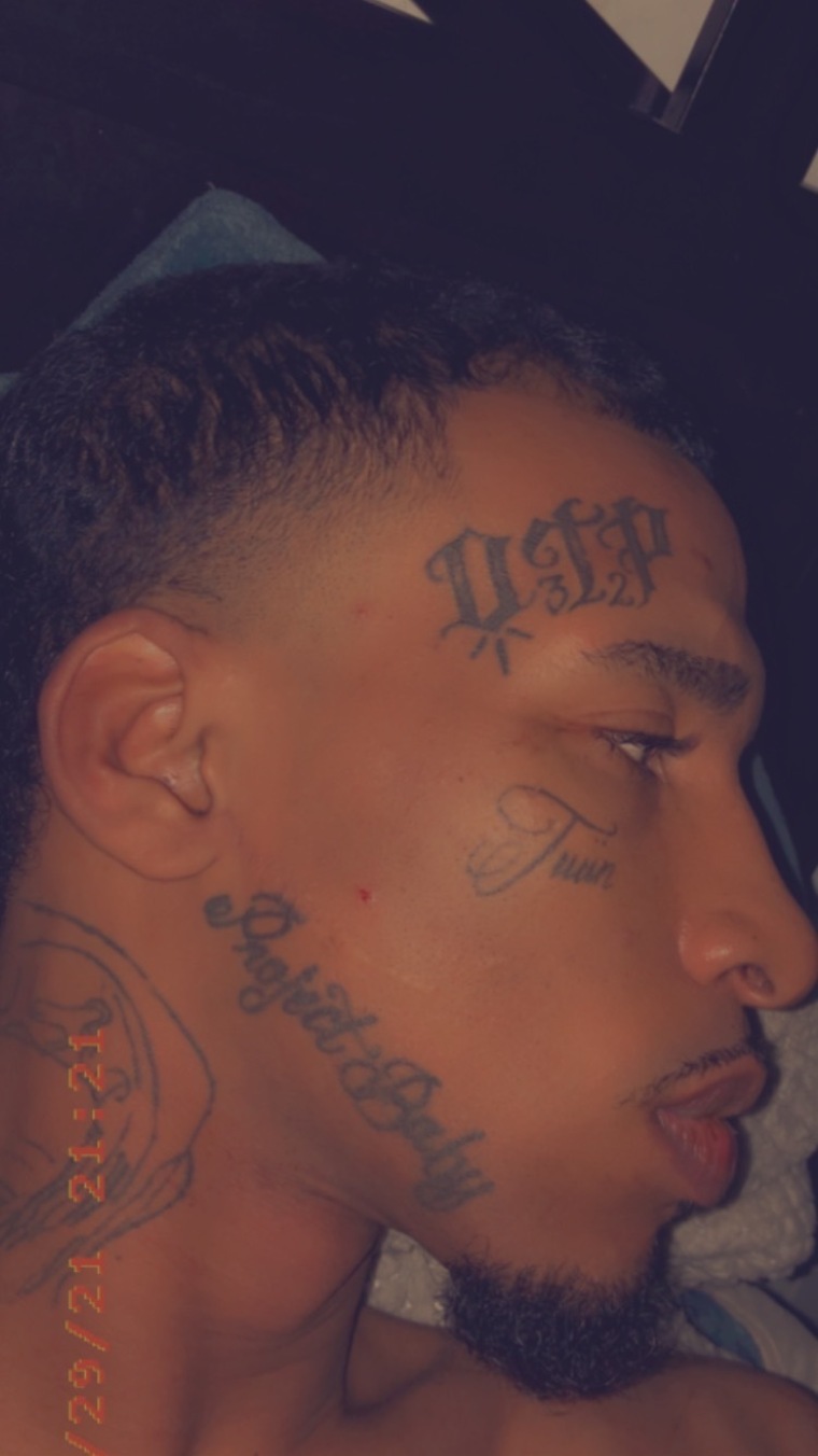 DeuceDee32 cover image